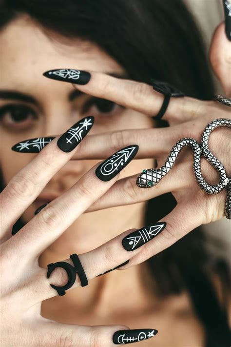 How to channel your inner witch with Bentonville's nail art scene